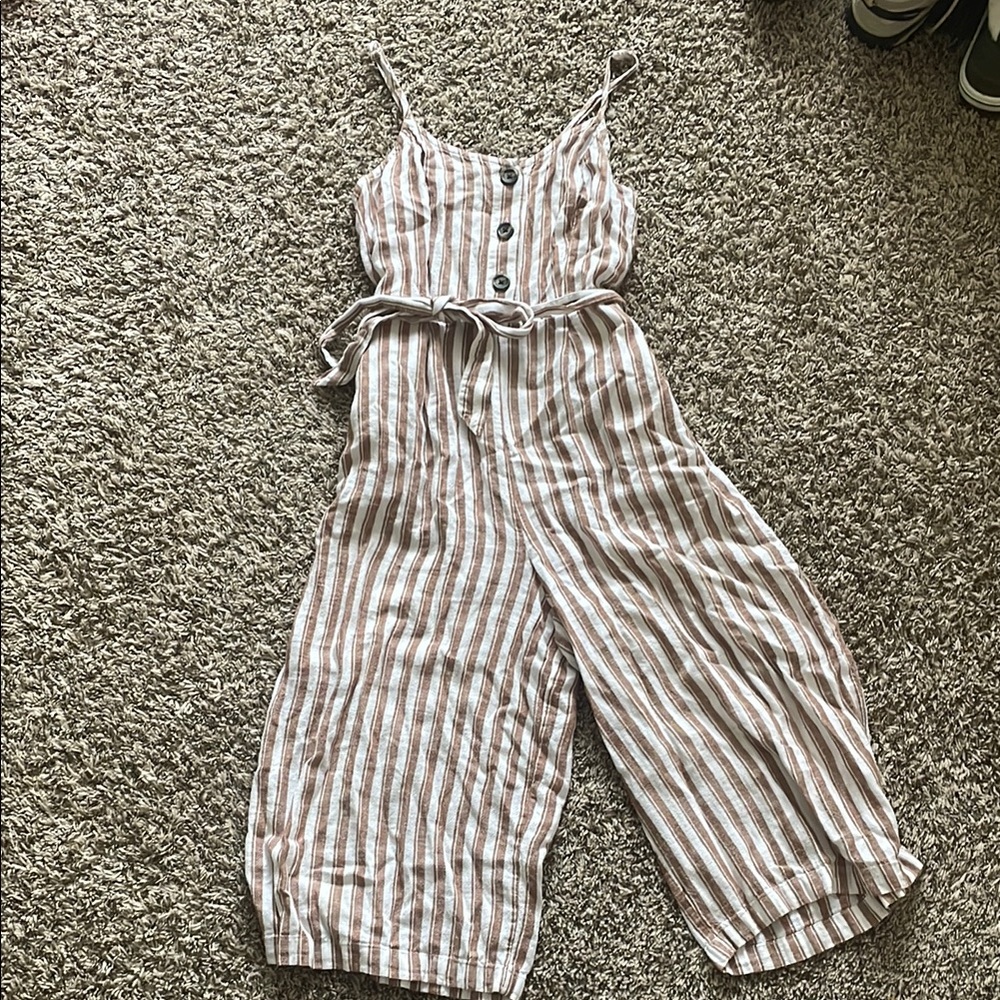 Universal Thread Cream and White Jumpsuit with Wide-Leg Design